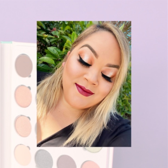 😍 NWT Urban Wanderer All-In-One Palette by OFRA😍 - Picture 4 of 9